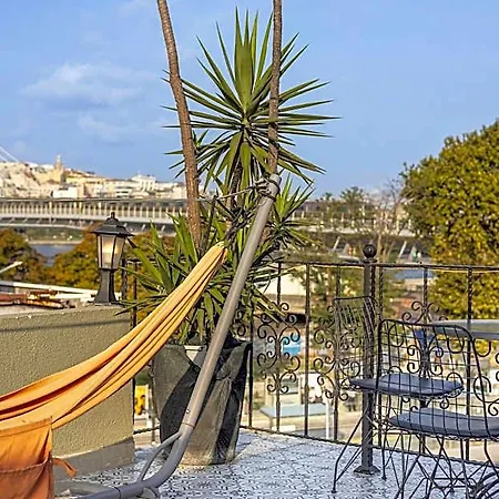 Bed and breakfast Lumina Boutique 5*