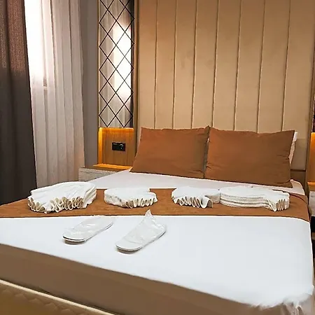 Lumina Boutique 5*